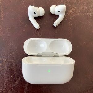 APPLE AirPods Pro (1st Gen) A2190 | Apple wireless earbud headphones